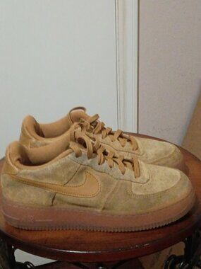 Nike Air Force 1 Wheat Gum Light Brown Suede Sneakers BQ5485-700 Kids Size 6Y